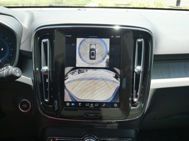 2025 Volvo XC40 Plus Dark Theme San Juan TX