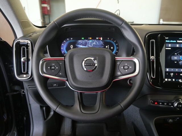 2025 Volvo XC40 Plus Dark Theme San Juan TX
