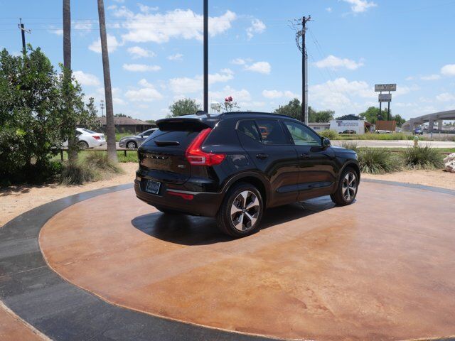 2025 Volvo XC40 Plus Dark Theme San Juan TX