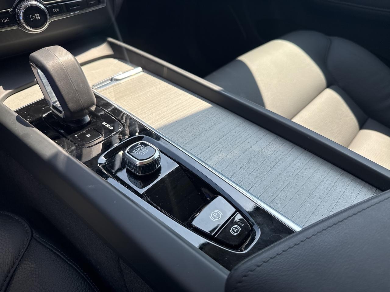 2025 Volvo XC60 Bend OR