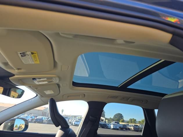 2025 Volvo XC60 2025 Volvo XC60 B5 Hybrid AWD CORE | High Performance Audio * Portland OR