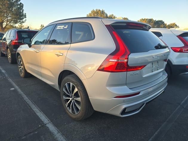 2025 Volvo XC60 2025 Volvo XC60 B5 Hybrid AWD CORE | High Performance Audio, Climate * Portland OR