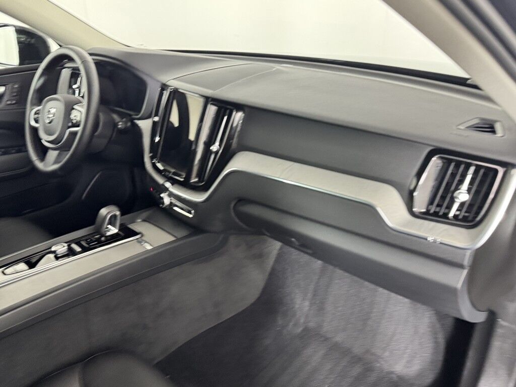 2025 Volvo XC60 AWD Plus Maumee OH