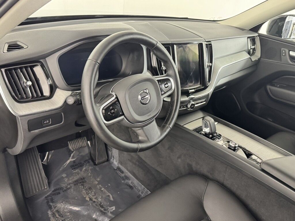 2025 Volvo XC60 AWD Plus Maumee OH
