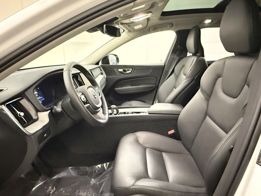 2025 Volvo XC60 AWD Plus Maumee OH