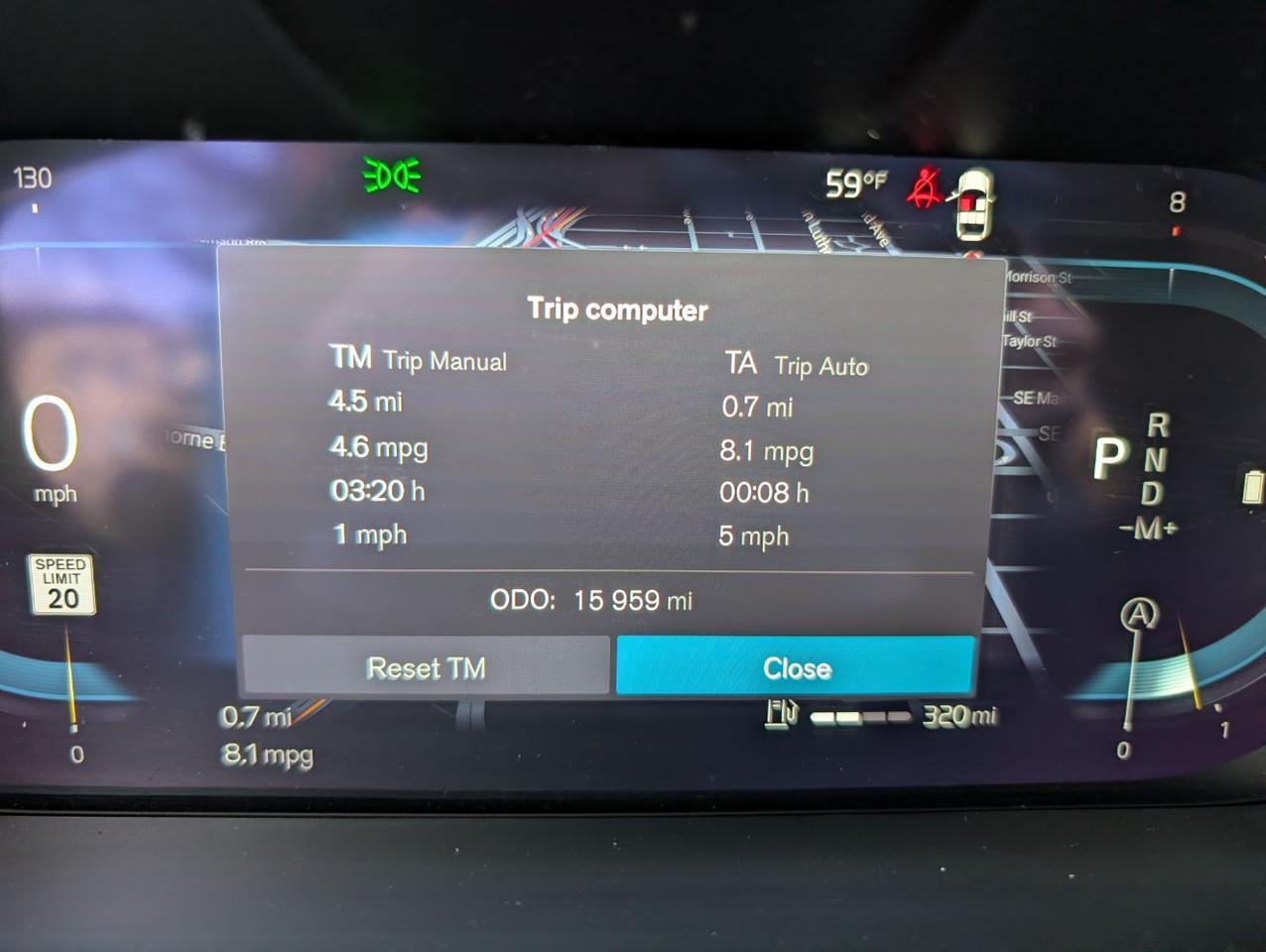 2025 Volvo XC60 B5 AWD Hybrid PLUS w/High Performance Audio, Pilot Assist, 360 Cam, Heated Leather Seats & Pano Roof Portland OR