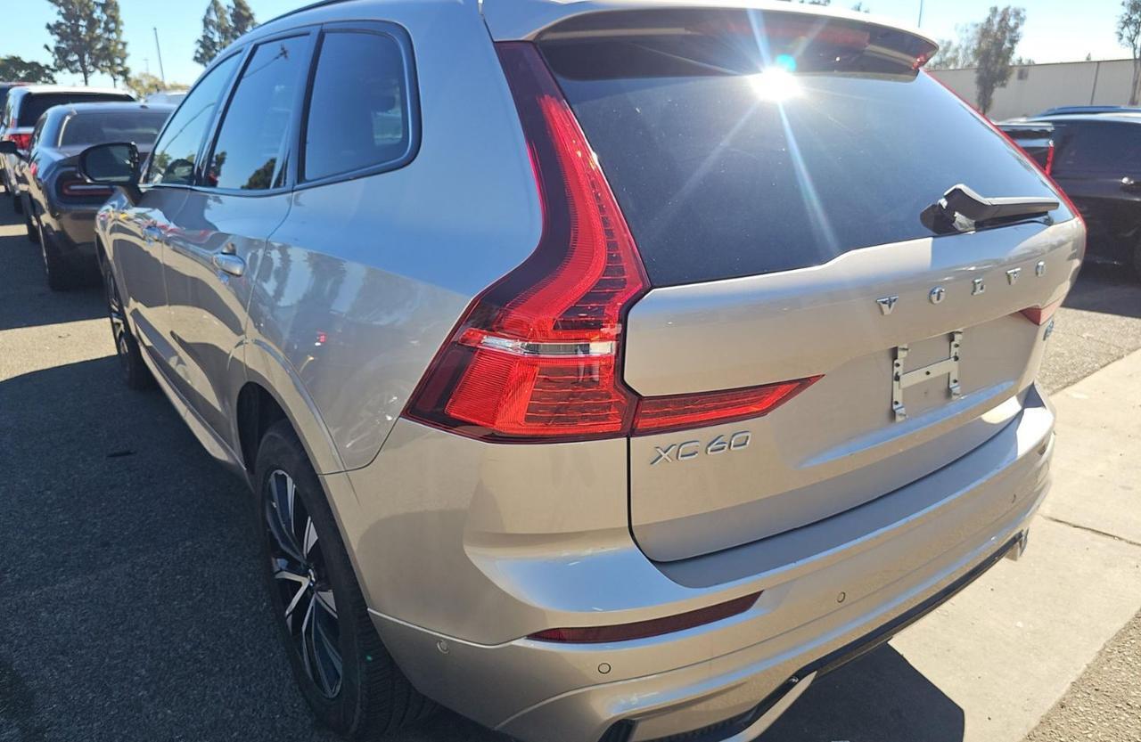 2025 Volvo XC60 B5 AWD Hybrid PLUS w/High Performance Audio, Pilot Assist, 360 Cam, Heated Leather Seats & Pano Roof Portland OR