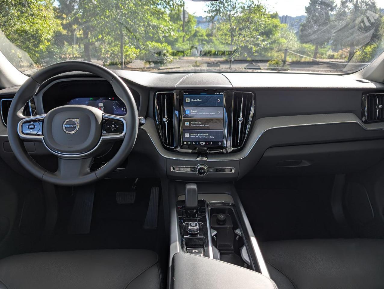 2025 Volvo XC60 B5 AWD Hybrid PLUS w/High Performance Audio, Pilot Assist, 360 Cam & Heated Leather Seats Portland OR