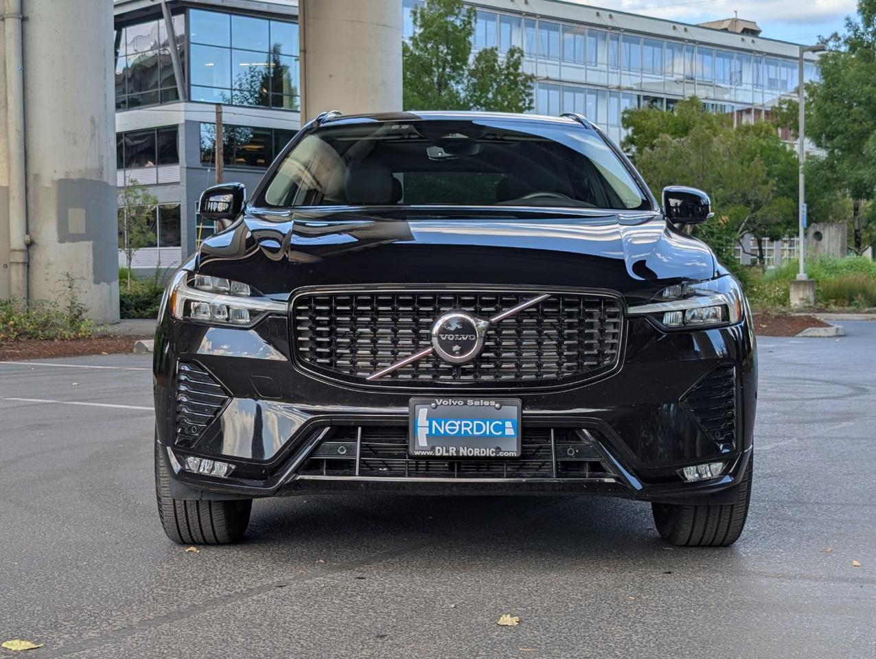 2025 Volvo XC60 B5 AWD Hybrid PLUS w/High Performance Audio, Pilot Assist, 360 Cam & Heated Leather Seats Portland OR