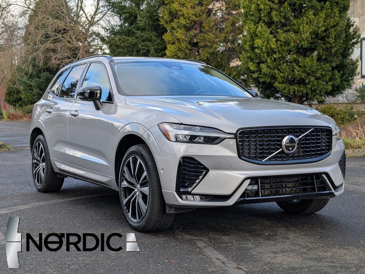 2025 Volvo XC60 B5 AWD Hybrid PLUS w/High Performance Sound, Pilot Assist, 360 Cam, 4 Heated Seats & Wheel