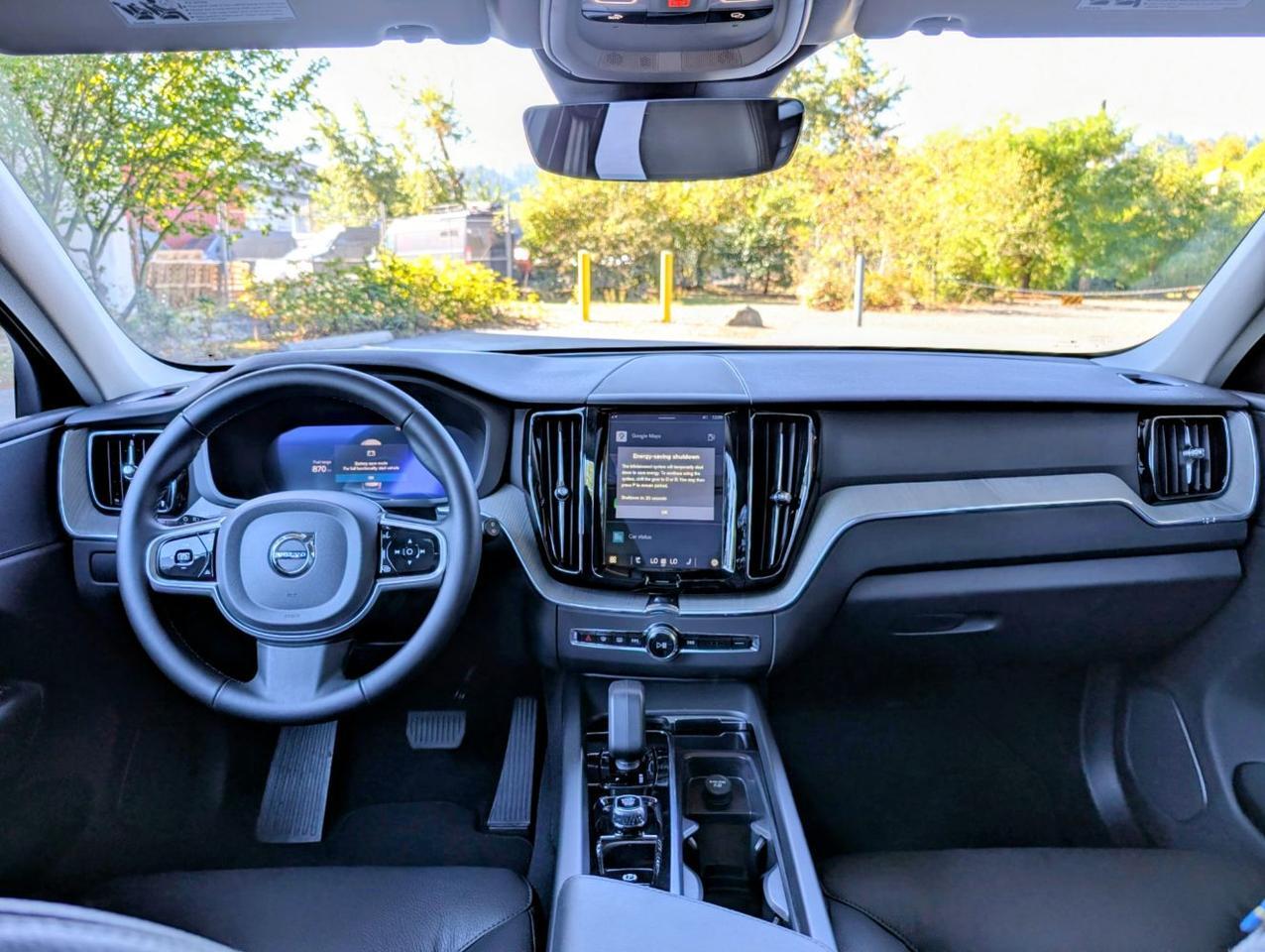 2025 Volvo XC60 B5 AWD Hybrid PLUS w/High Performance Sound, Pilot Assist, 360 Cam, 4 Heated Seats & Wheel Portland OR