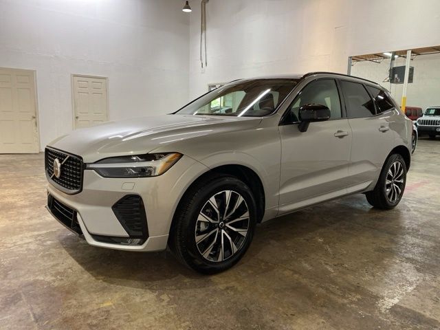 2025 Volvo XC60 B5 Core