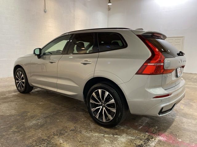 2025 Volvo XC60 B5 Core