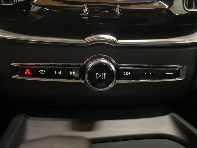 2025 Volvo XC60 B5 Core Dallas TX