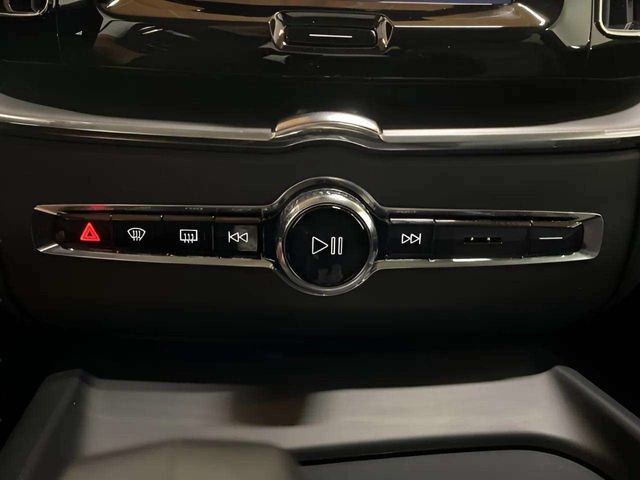 2025 Volvo XC60 B5 Core Dallas TX