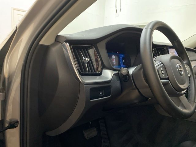 2025 Volvo XC60 B5 Core Dallas TX
