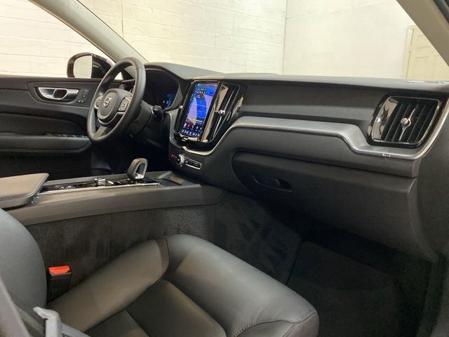 2025 Volvo XC60 B5 Core Dallas TX