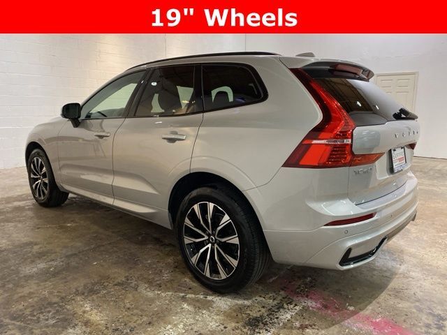 2025 Volvo XC60 B5 Core