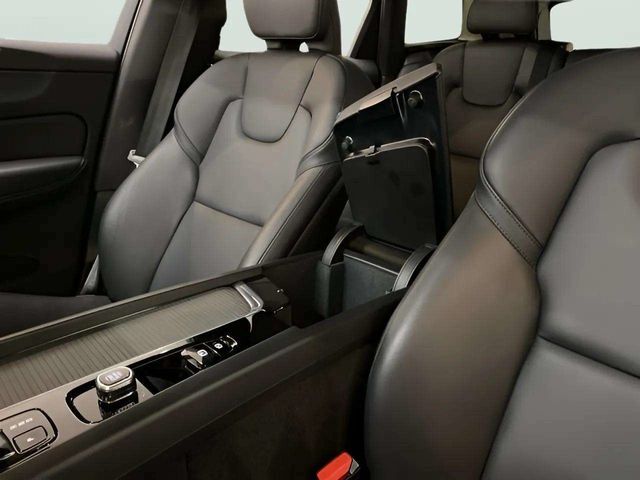 2025 Volvo XC60 B5 Core Dallas TX