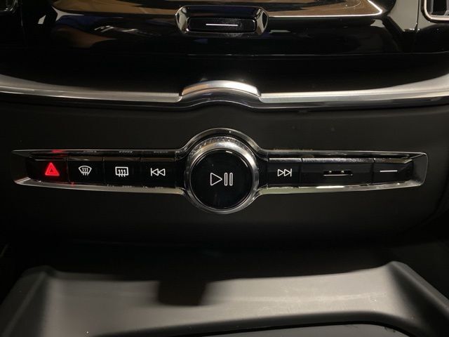 2025 Volvo XC60 B5 Core Dallas TX