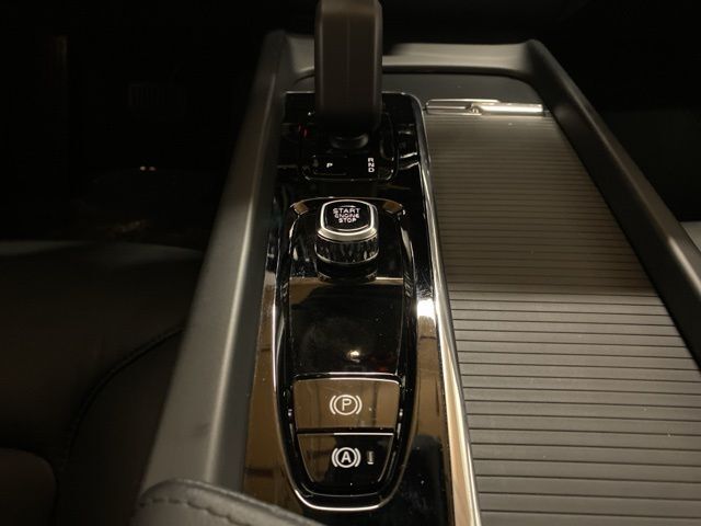 2025 Volvo XC60 B5 Core Dallas TX