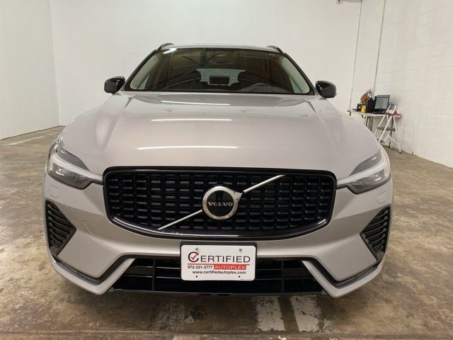 2025 Volvo XC60 B5 Core