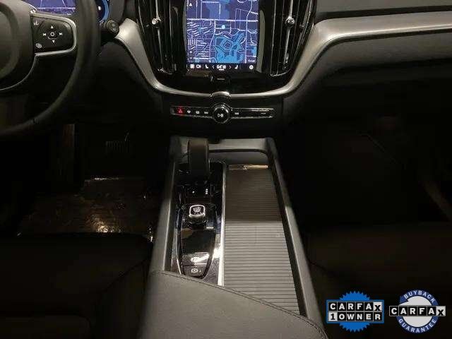2025 Volvo XC60 B5 Core photo 13