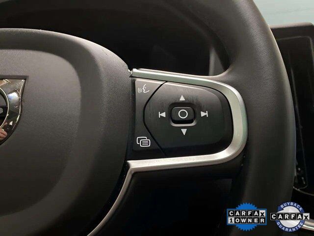 2025 Volvo XC60 B5 Core photo 30