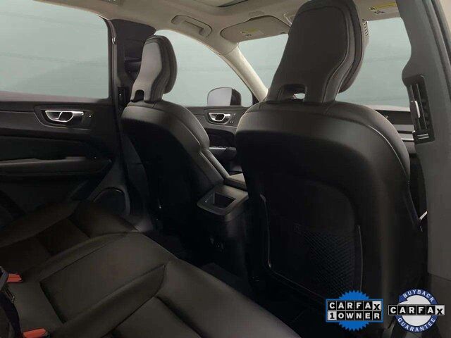 2025 Volvo XC60 B5 Core photo 20