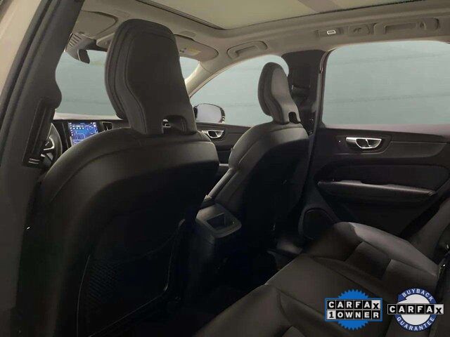 2025 Volvo XC60 B5 Core photo 18