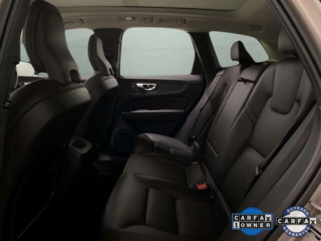 2025 Volvo XC60 B5 Core photo 19