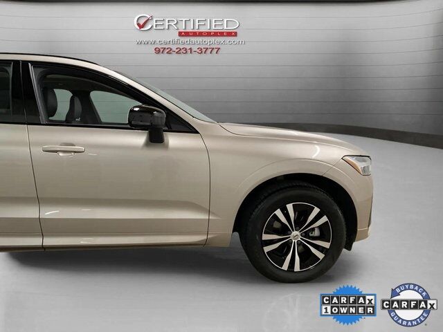 2025 Volvo XC60 B5 Core photo 8