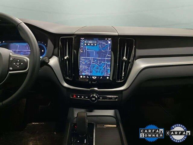 2025 Volvo XC60 B5 Core photo 14