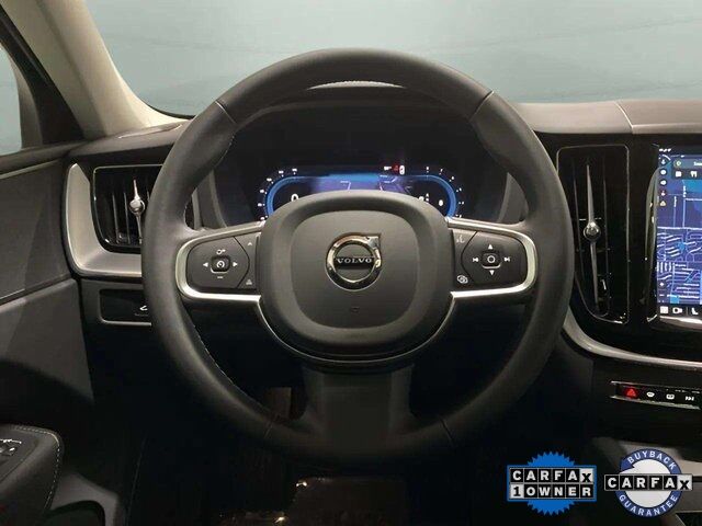 2025 Volvo XC60 B5 Core photo 11