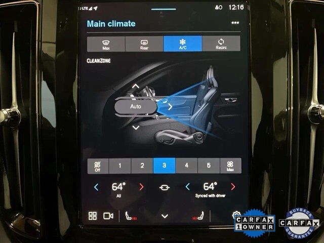 2025 Volvo XC60 B5 Core photo 40