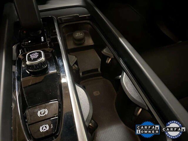 2025 Volvo XC60 B5 Core photo 47