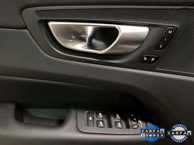 2025 Volvo XC60 B5 Core photo 26