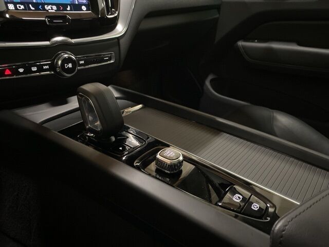 2025 Volvo XC60 B5 Core Dallas TX