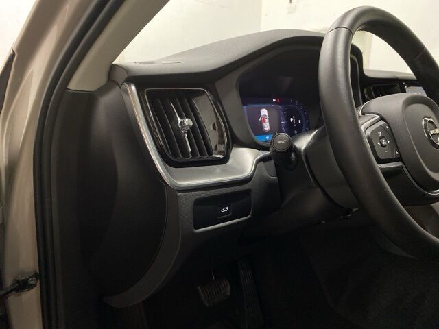 2025 Volvo XC60 B5 Core Dallas TX