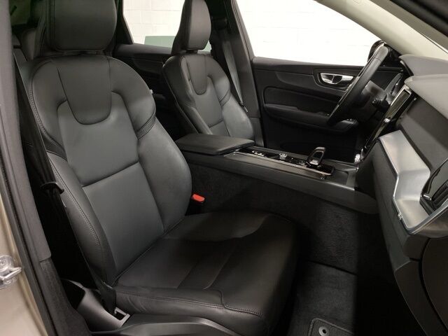 2025 Volvo XC60 B5 Core Dallas TX