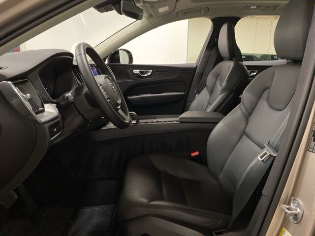 2025 Volvo XC60 B5 Core Dallas TX