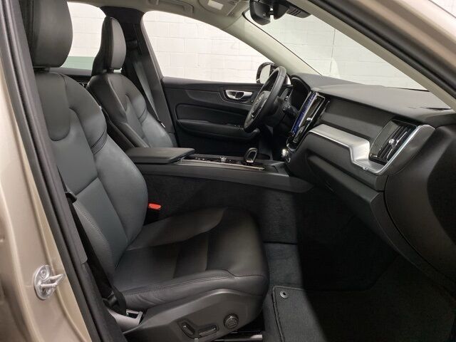 2025 Volvo XC60 B5 Core Dallas TX