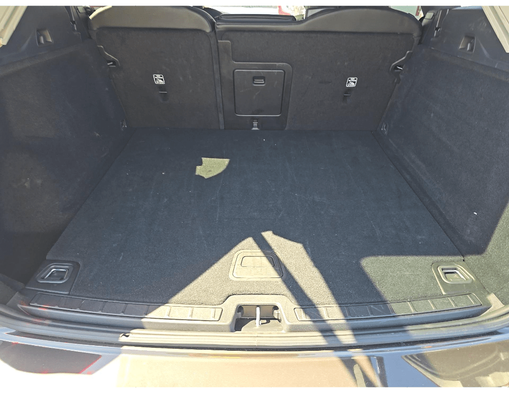 2025 Volvo XC60 B5 Core Panoramic Roof Blind Spot Assist Portland OR
