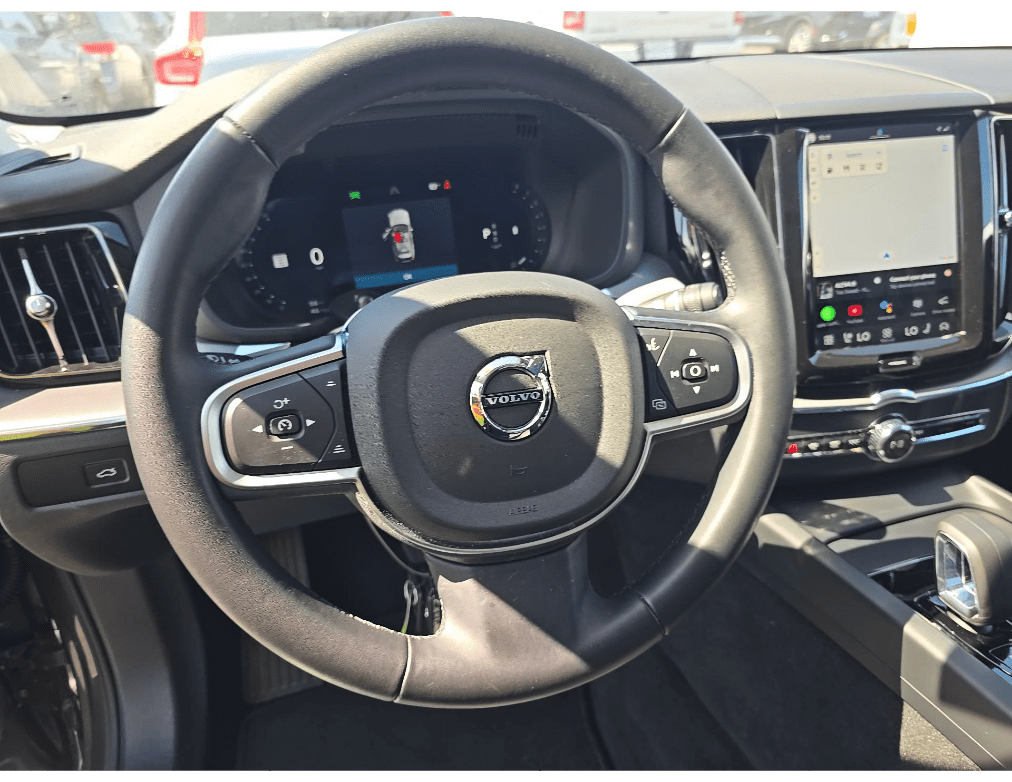 2025 Volvo XC60 B5 Core Panoramic Roof Blind Spot Assist Portland OR