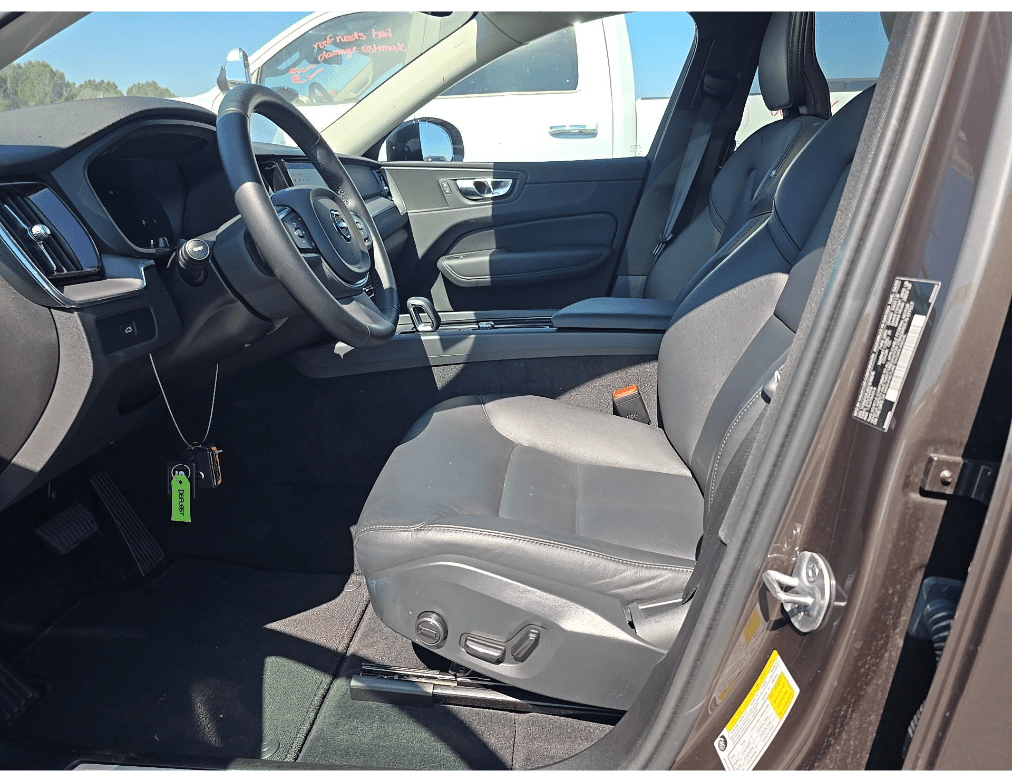 2025 Volvo XC60 B5 Core Panoramic Roof Blind Spot Assist Portland OR