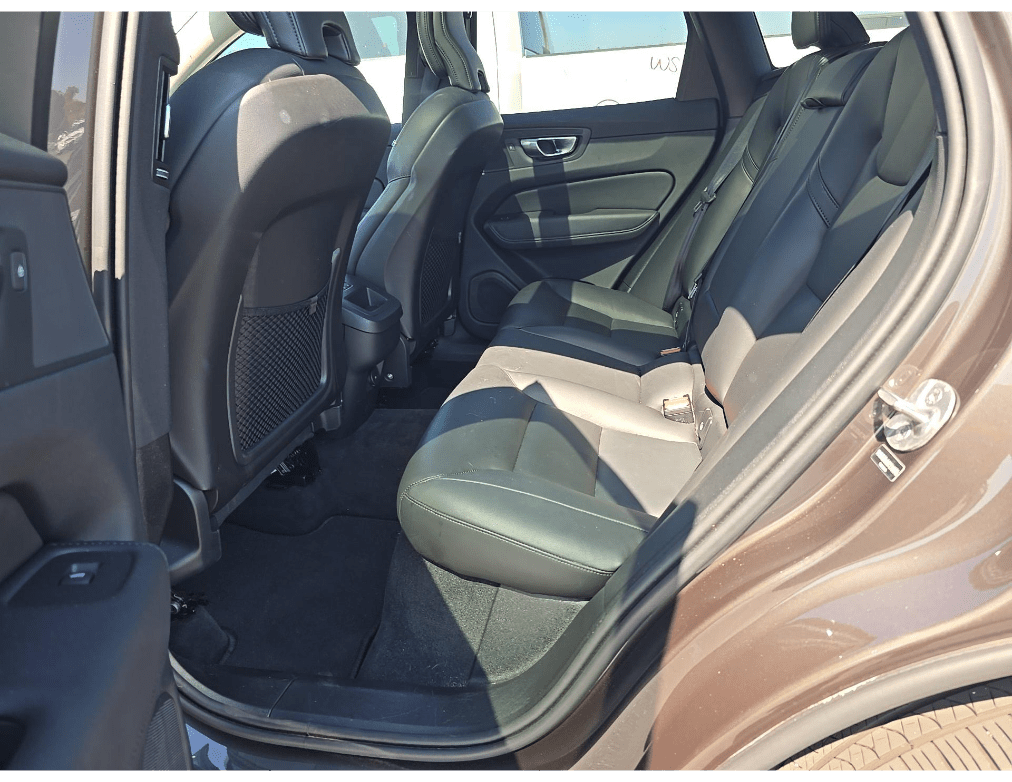 2025 Volvo XC60 B5 Core Panoramic Roof Blind Spot Assist Portland OR