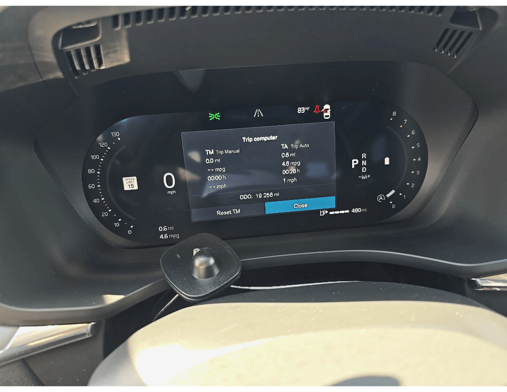 2025 Volvo XC60 B5 Core Panoramic Roof Blind Spot Assist Portland OR