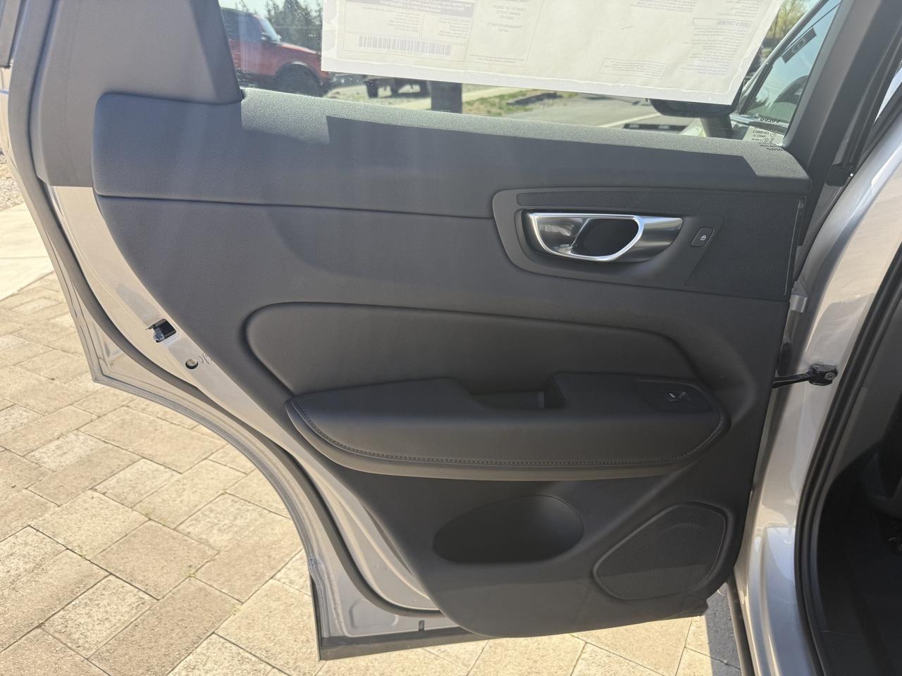 2025 Volvo XC60 B5 Core Bend OR