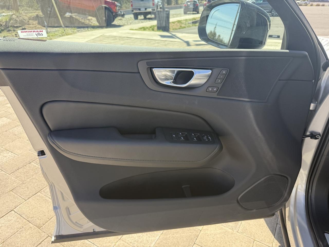 2025 Volvo XC60 B5 Core Bend OR