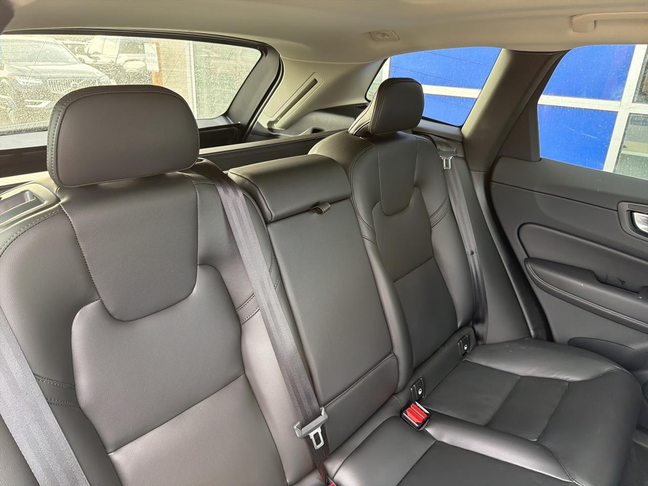 2025 Volvo XC60 B5 Core Bend OR